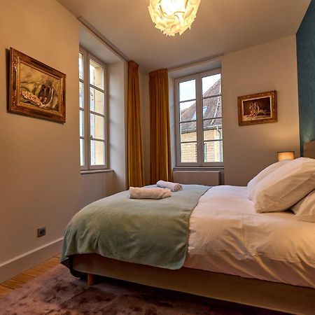 Appartement Montagnon - Les Suites Du Palais - Classe 4 Etoiles, Parking Prive, Vue Cathedrale, 3 Chambres, Primo C0Nciergerie نيفي المظهر الخارجي الصورة