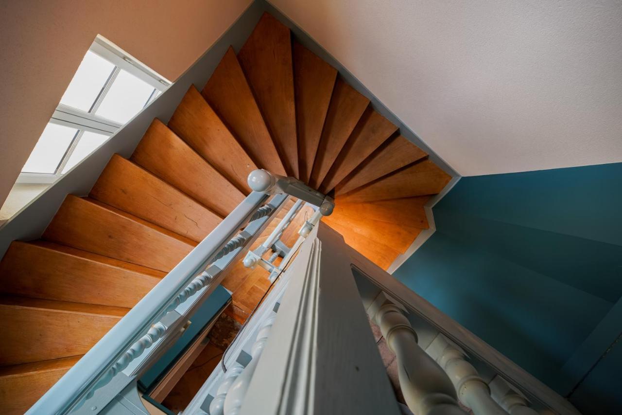 Appartement Montagnon - Les Suites Du Palais - Classe 4 Etoiles, Parking Prive, Vue Cathedrale, 3 Chambres, Primo C0Nciergerie نيفي المظهر الخارجي الصورة