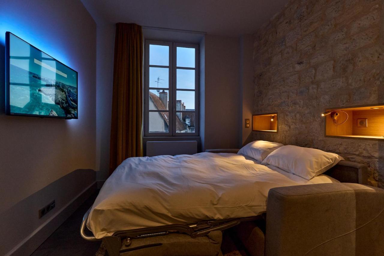 Appartement Montagnon - Les Suites Du Palais - Classe 4 Etoiles, Parking Prive, Vue Cathedrale, 3 Chambres, Primo C0Nciergerie نيفي المظهر الخارجي الصورة