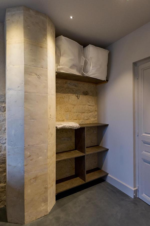 Appartement Montagnon - Les Suites Du Palais - Classe 4 Etoiles, Parking Prive, Vue Cathedrale, 3 Chambres, Primo C0Nciergerie نيفي المظهر الخارجي الصورة